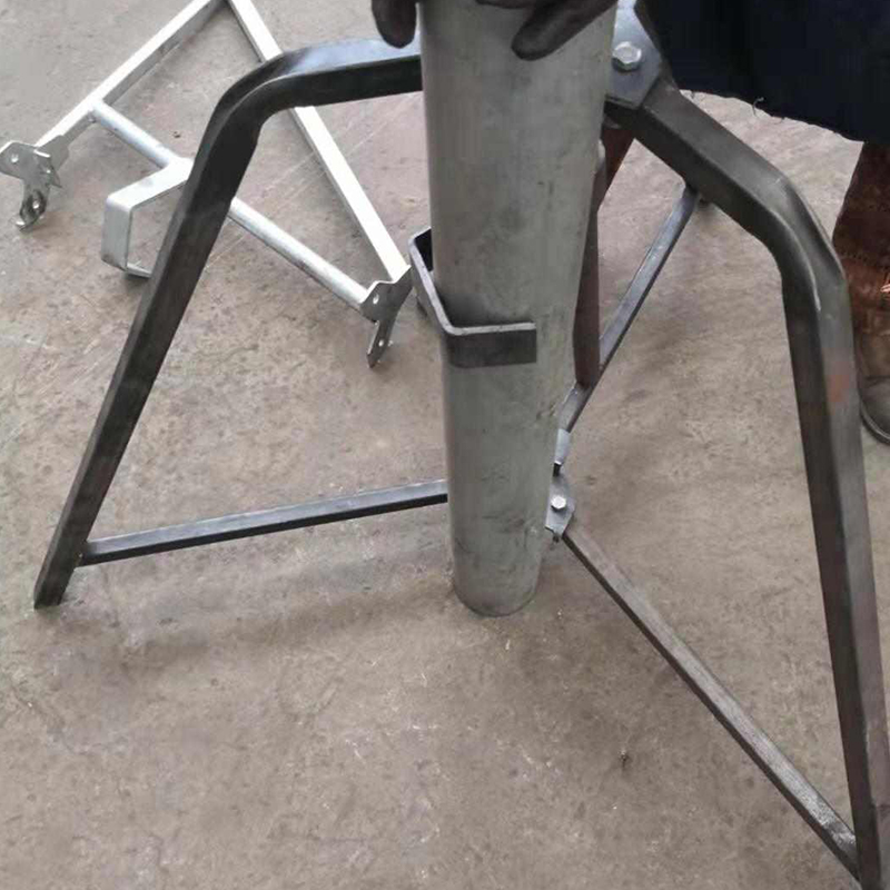 Stalak za tronožac